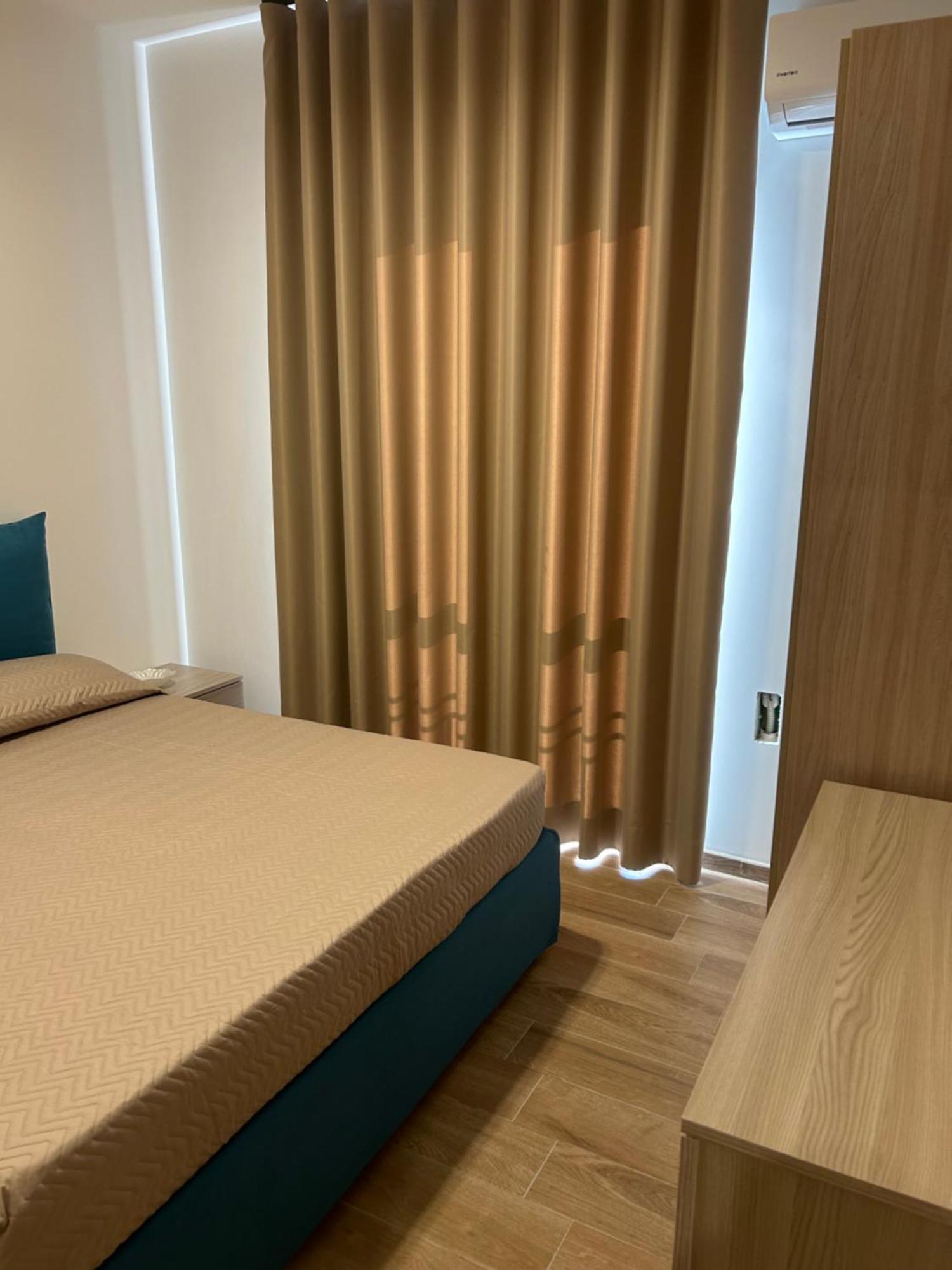 Appartamento Casa Leonardo Comiso Esterno foto